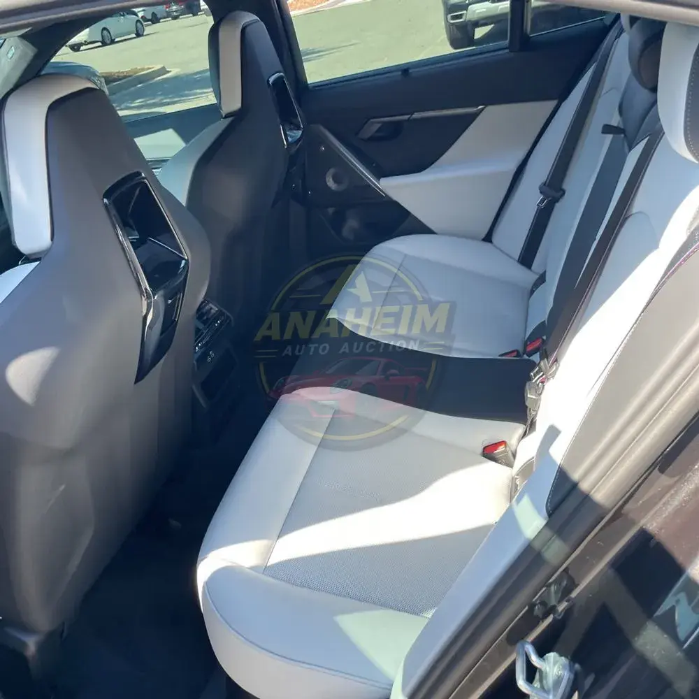 2025 BMW M5 Base