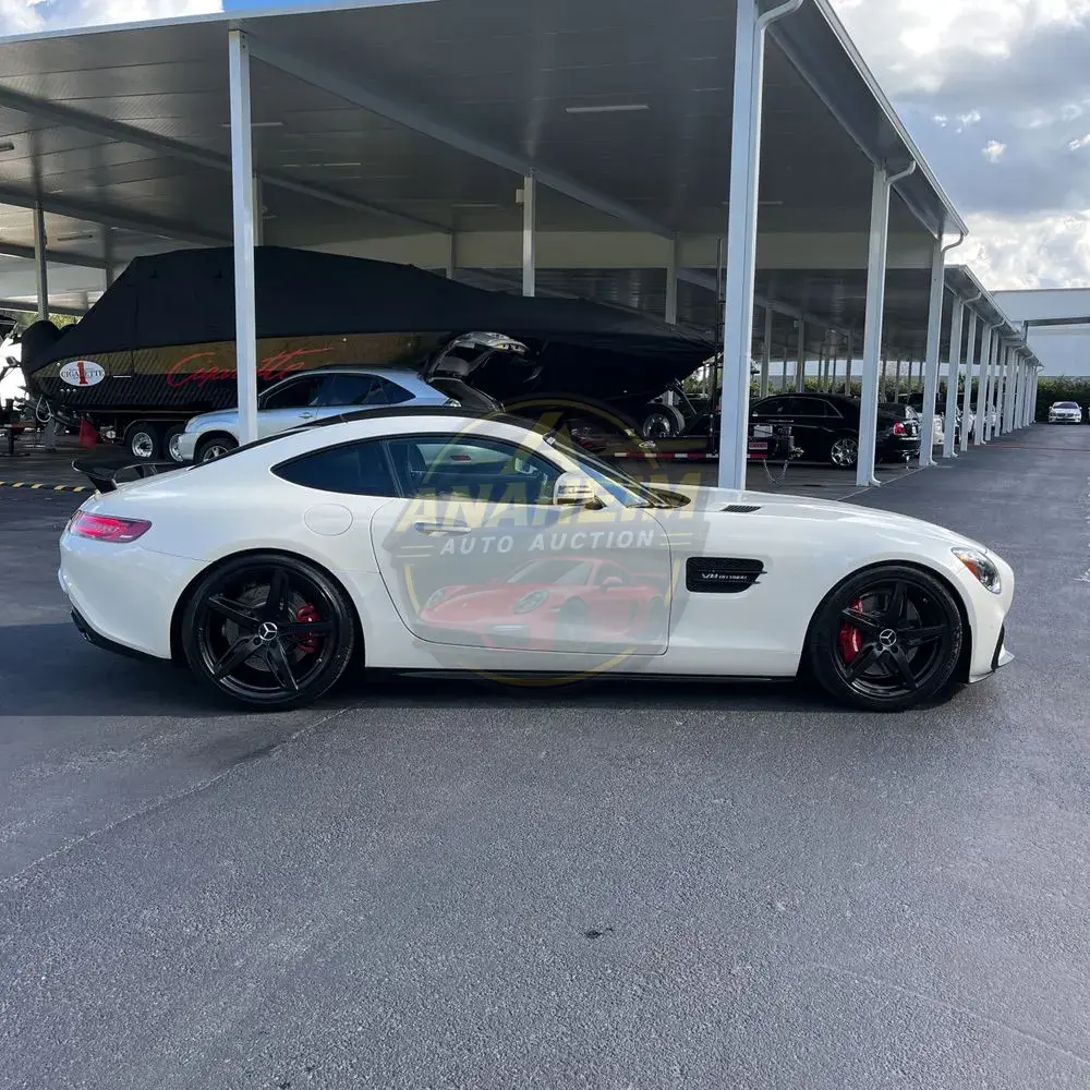 2017 Mercedes-Benz AMG GT Base