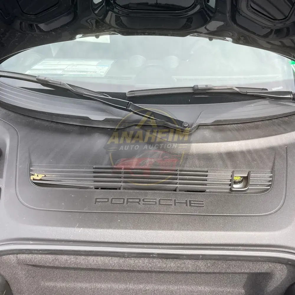 2025 Porsche 718 Cayman Style Ed