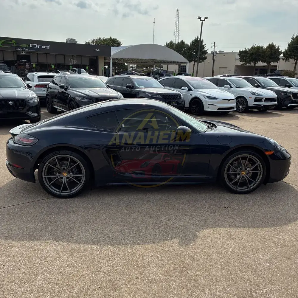 2017 Porsche 718 Cayman Base