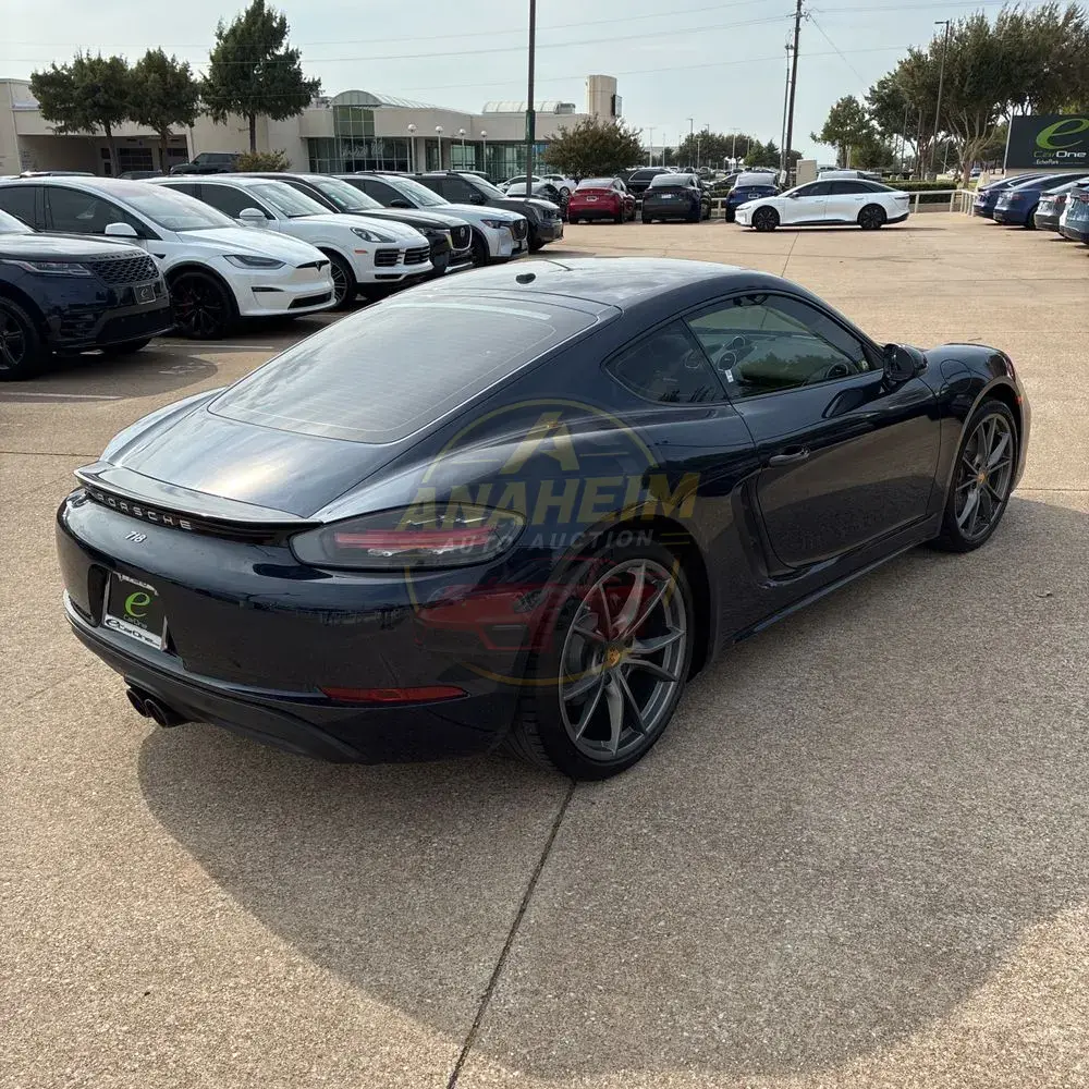 2017 Porsche 718 Cayman Base