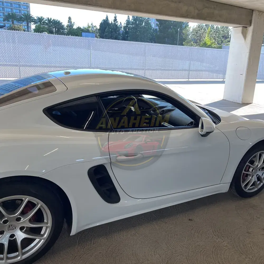 2018 Porsche 718 Cayman Base
