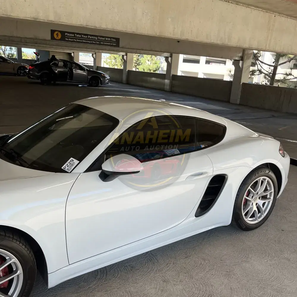 2018 Porsche 718 Cayman Base