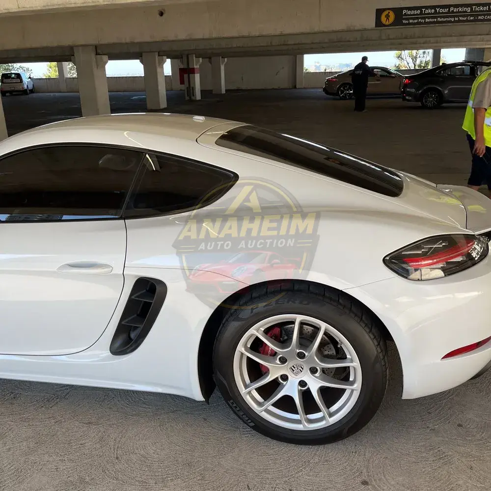 2018 Porsche 718 Cayman Base