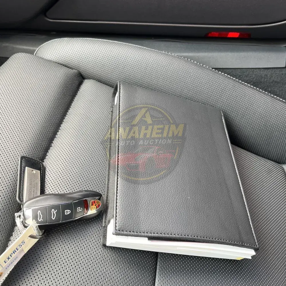 2024 Porsche 718 Cayman Base