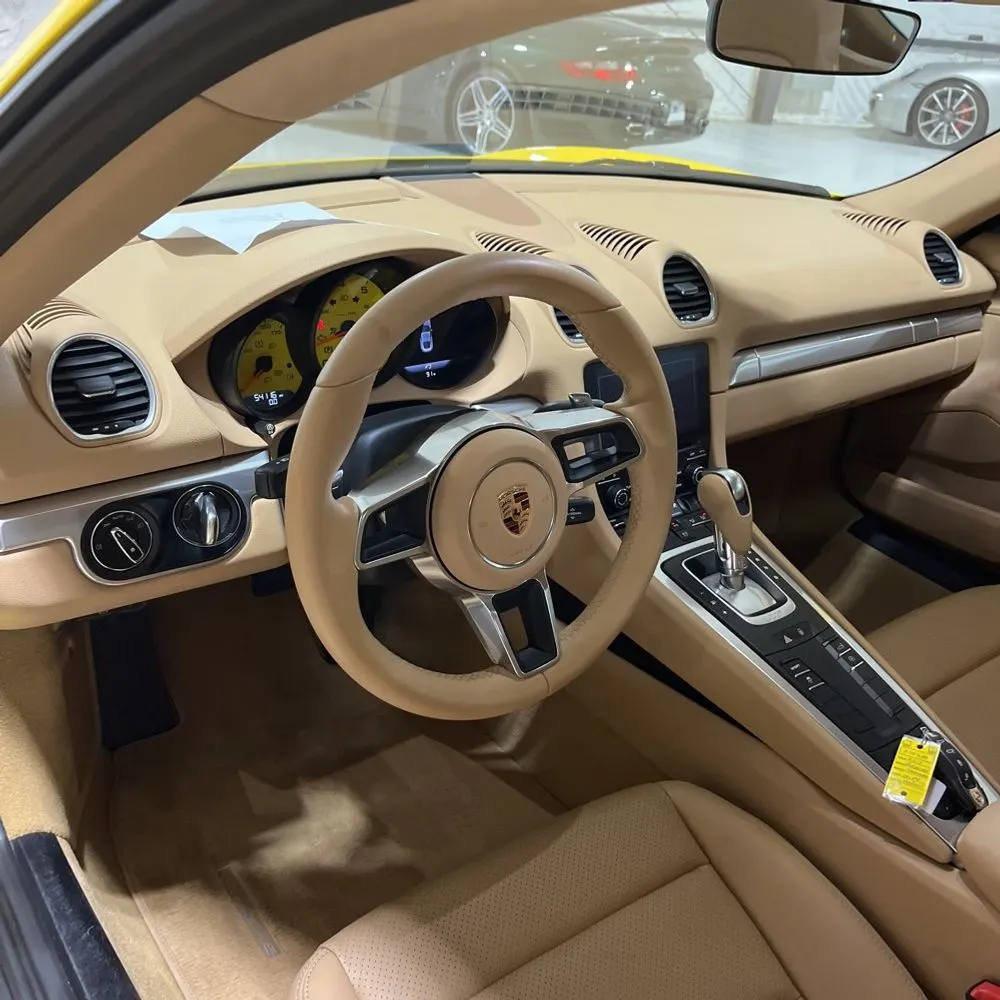 2017 Porsche 718 Cayman Base