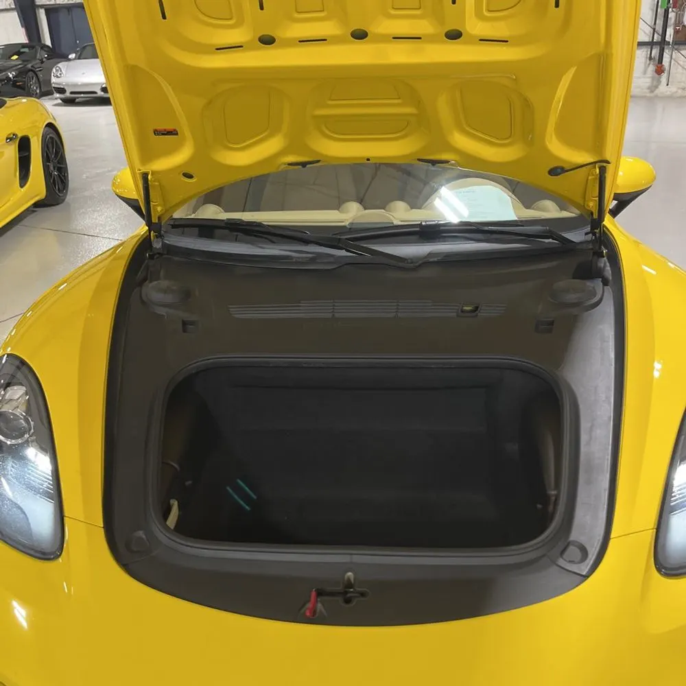 2017 Porsche 718 Cayman Base