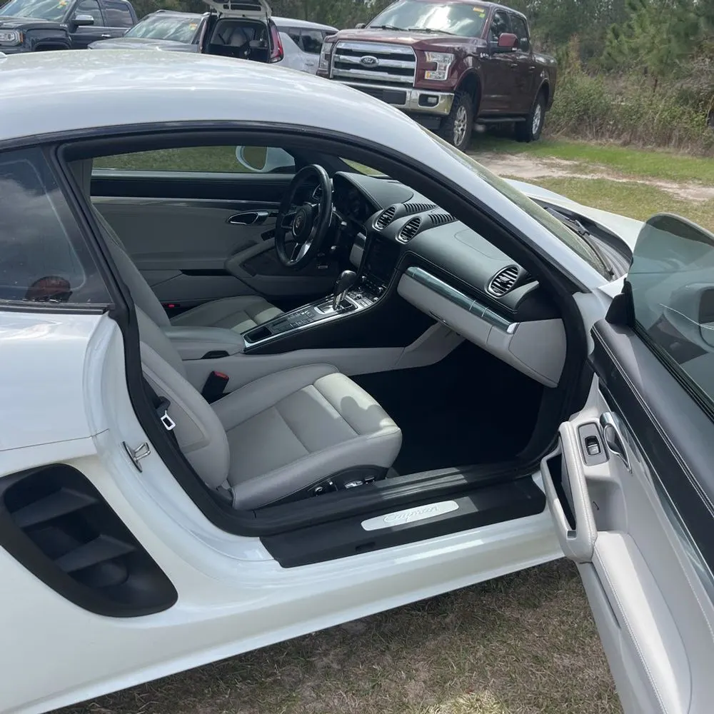 2019 Porsche 718 Cayman Base