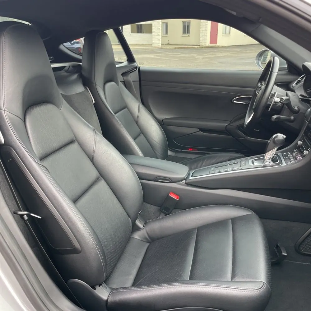 2019 Porsche 718 Cayman Base