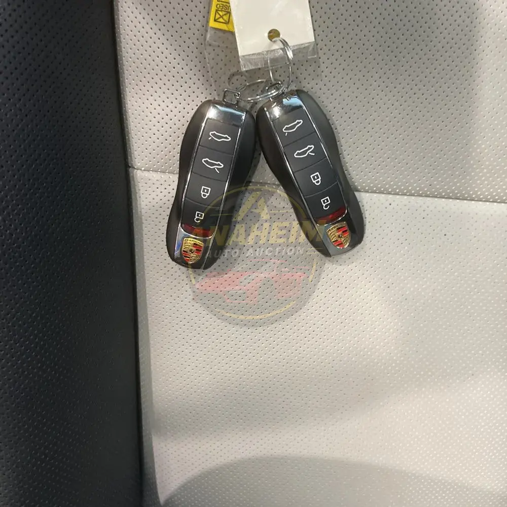2025 Porsche 718 Cayman Base