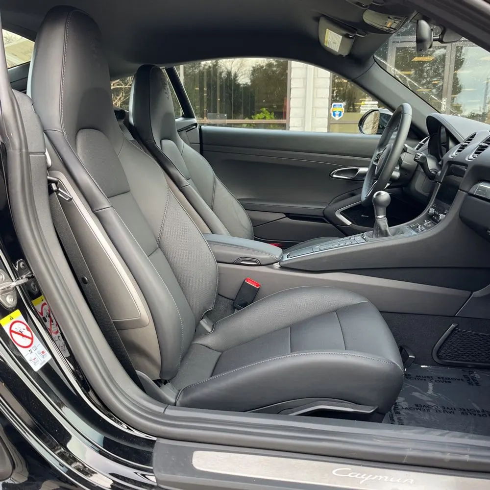 2024 Porsche 718 Cayman Base