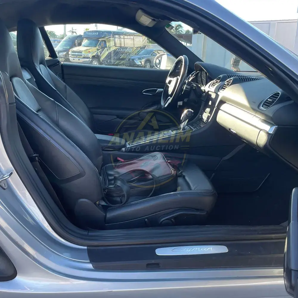 2018 Porsche 718 Cayman Base
