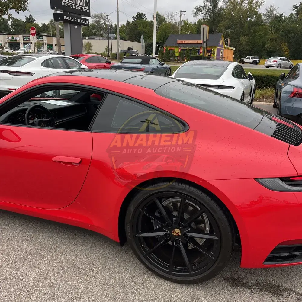 2021 Porsche 911 Carrera