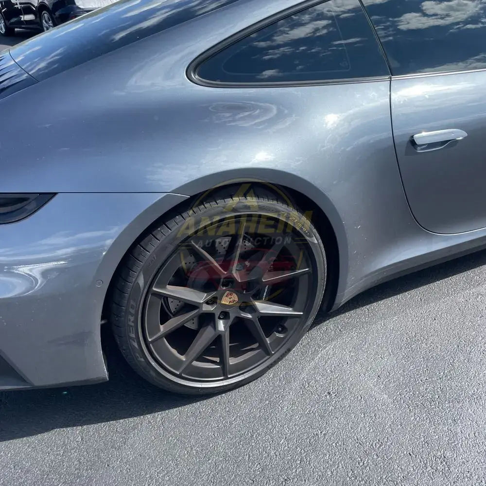 2025 Porsche 911 Carrera
