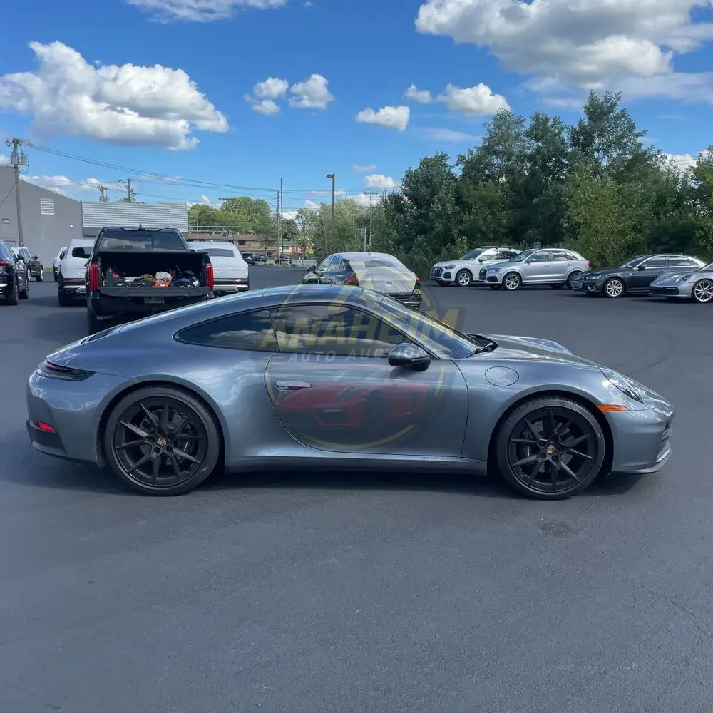 2025 Porsche 911 Carrera