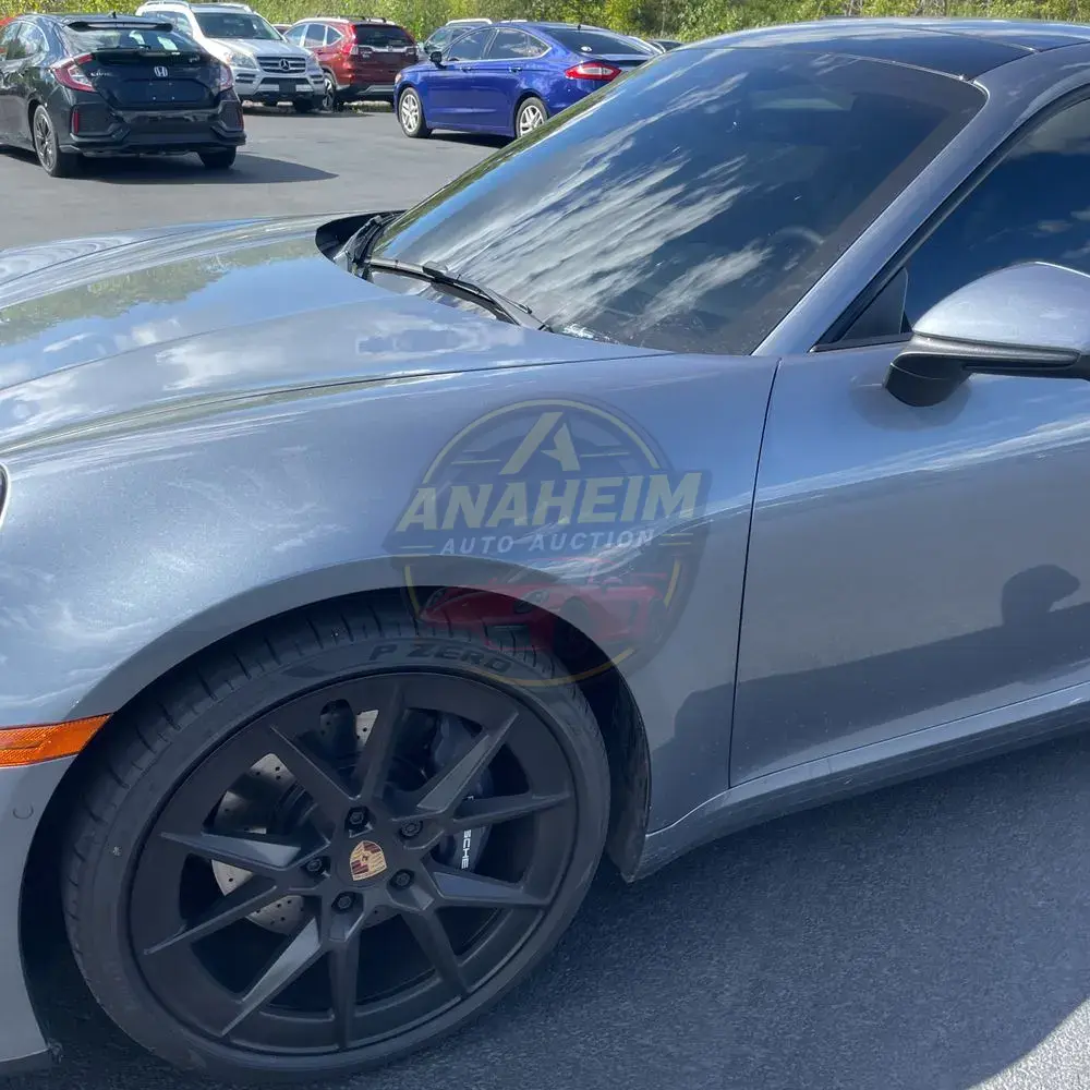 2025 Porsche 911 Carrera