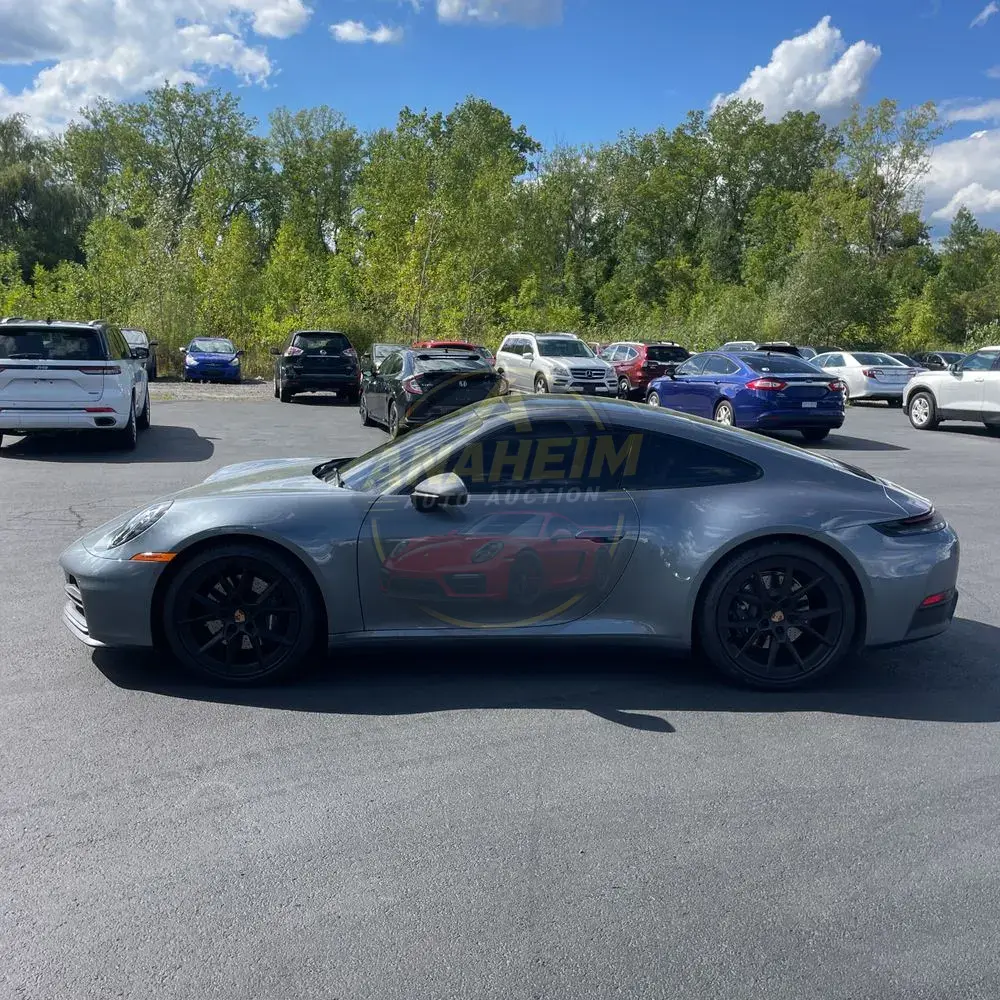 2025 Porsche 911 Carrera