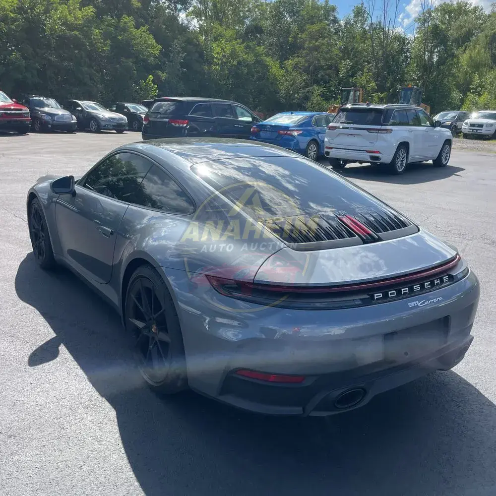 2025 Porsche 911 Carrera