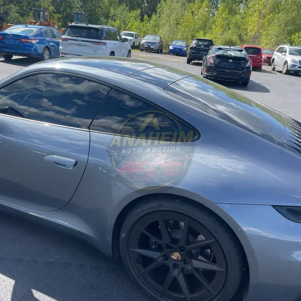 2025 Porsche 911 Carrera