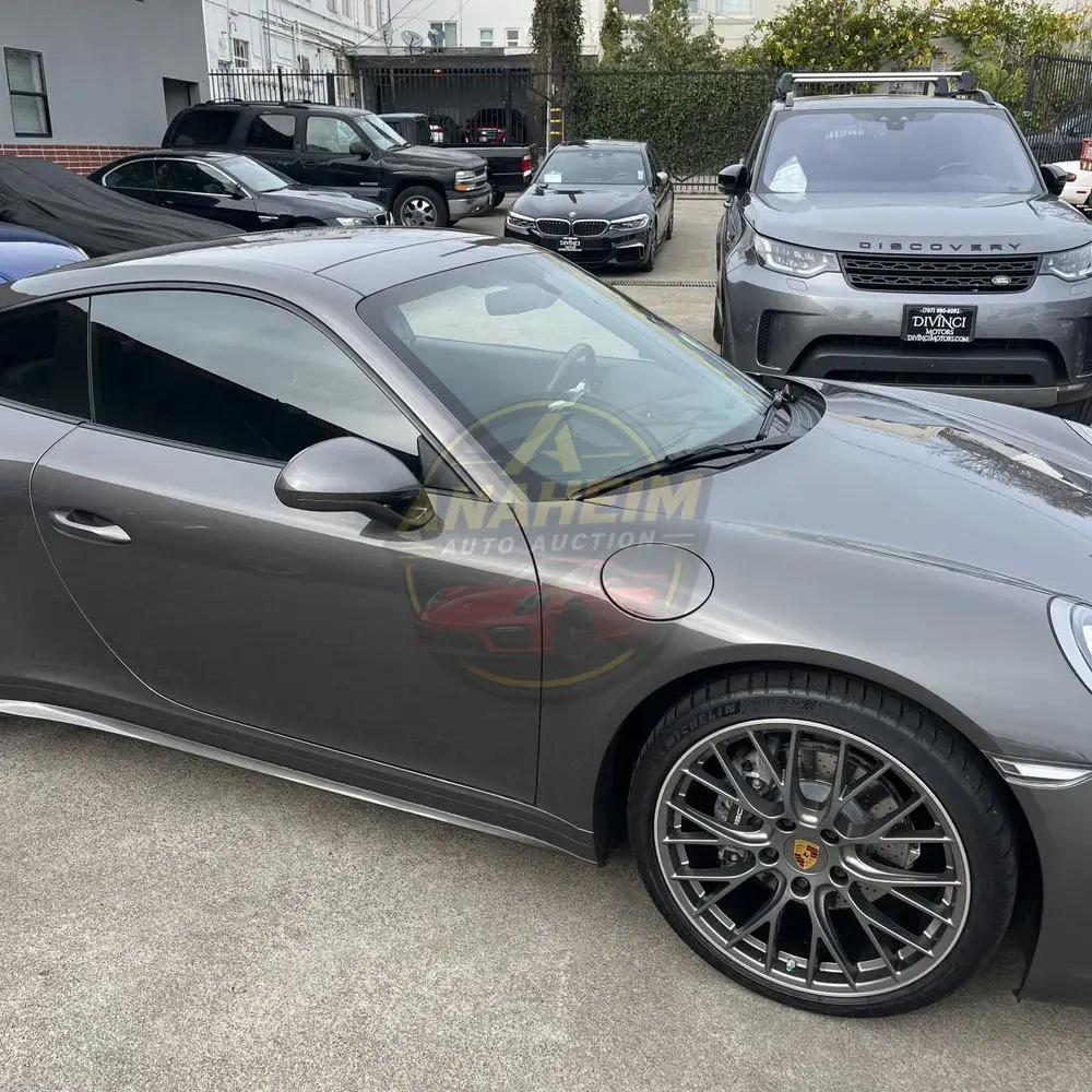 2018 Porsche 911 Carrera 4