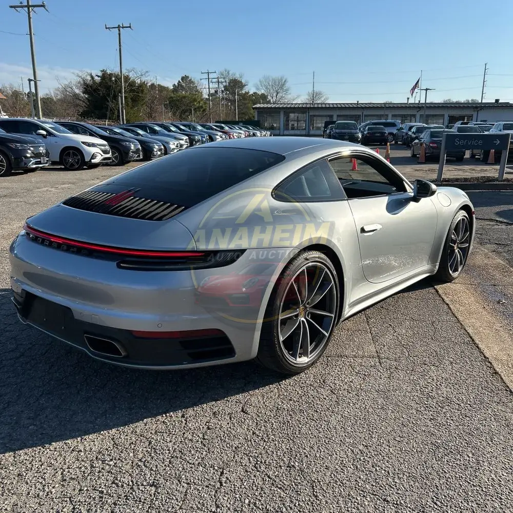 2021 Porsche 911 Carrera