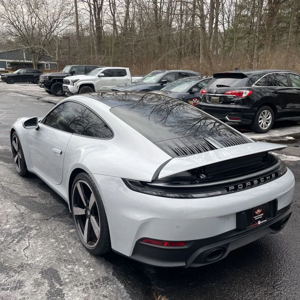 2025 Porsche 911 Carrera