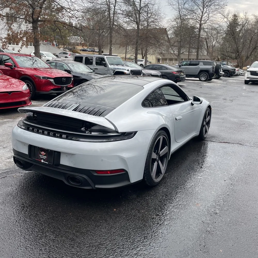 2025 Porsche 911 Carrera