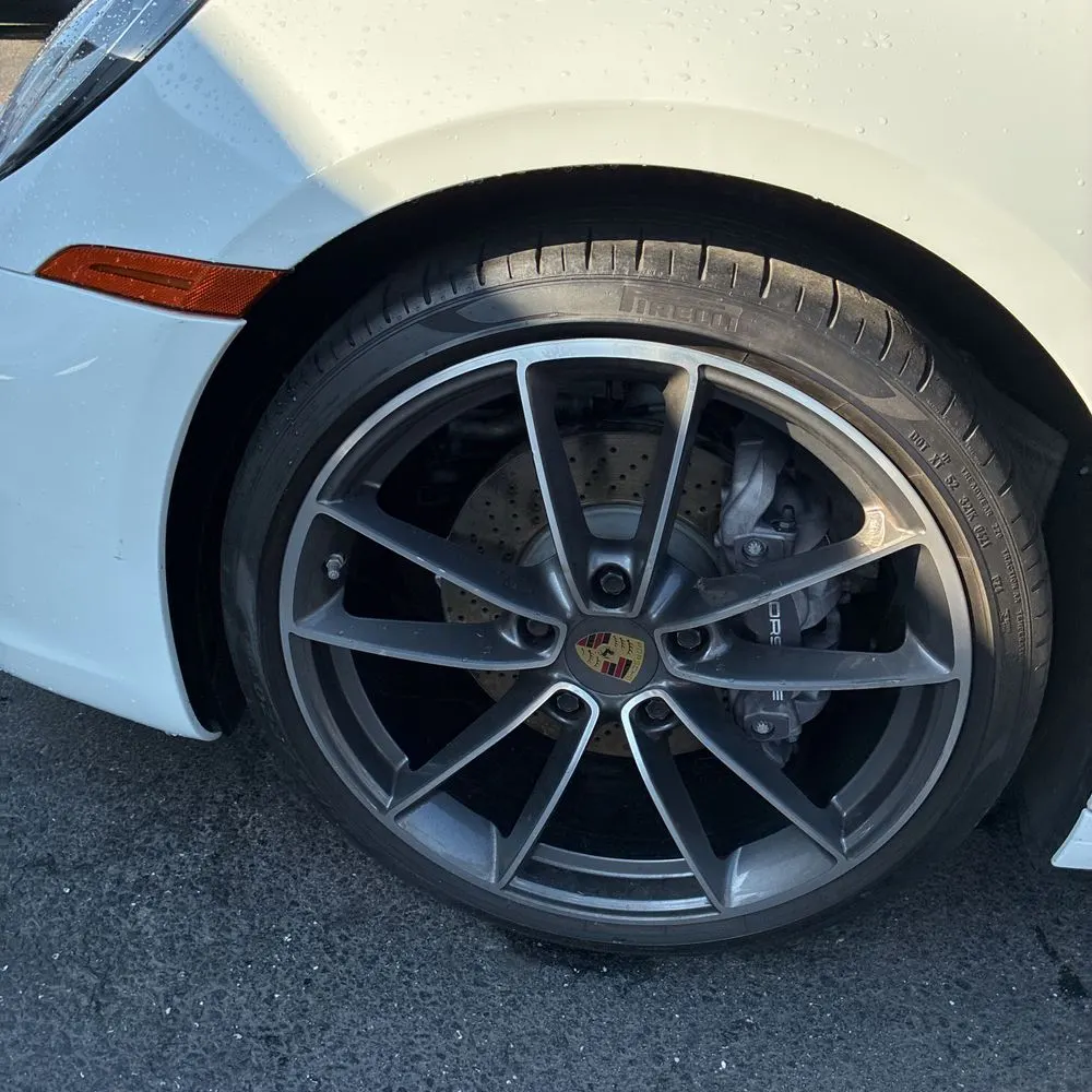 2021 Porsche 911 Carrera