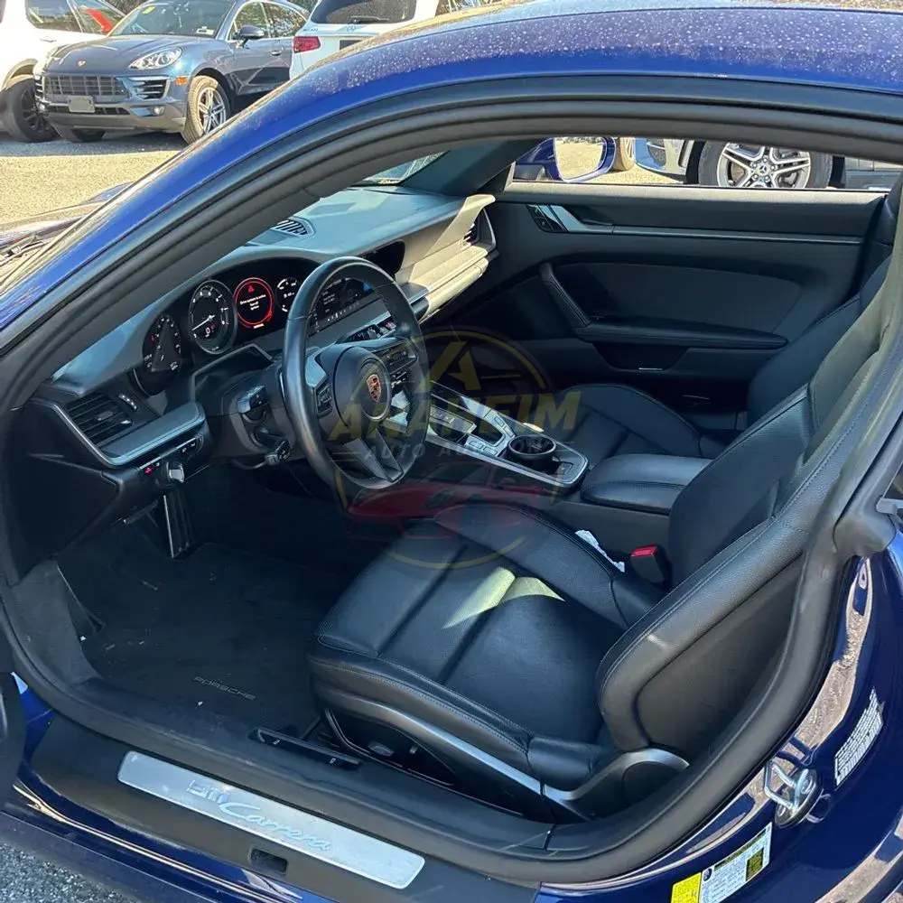 2020 Porsche 911 Carrera