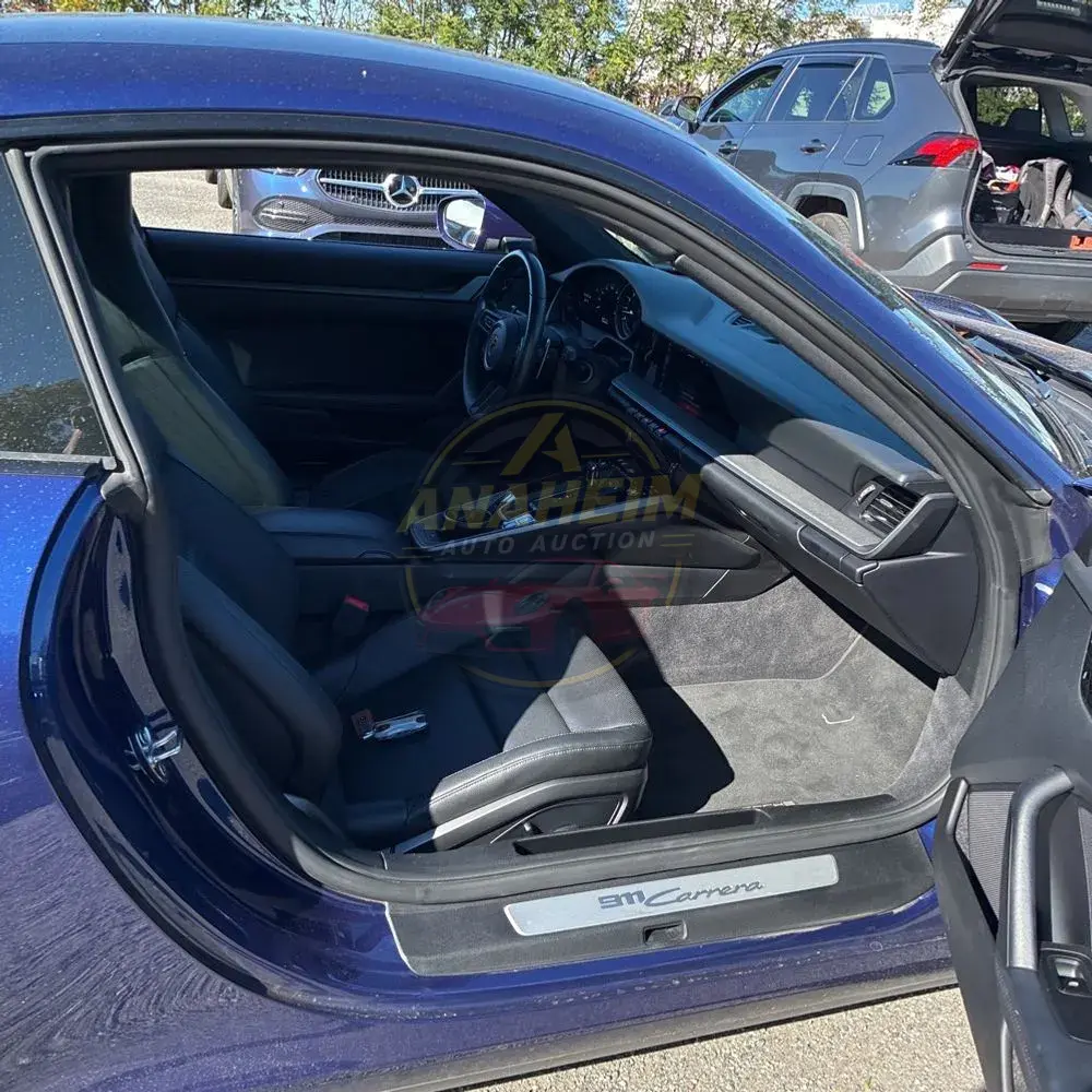 2020 Porsche 911 Carrera
