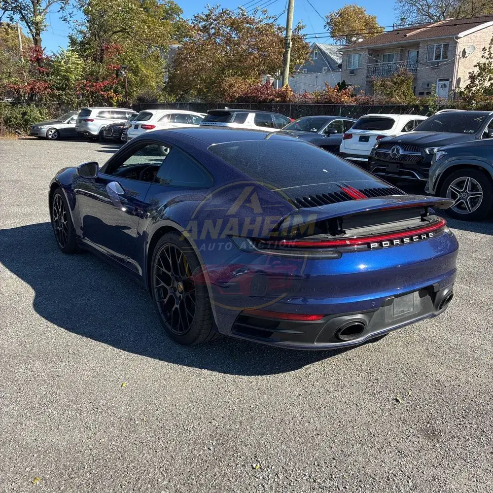 2020 Porsche 911 Carrera