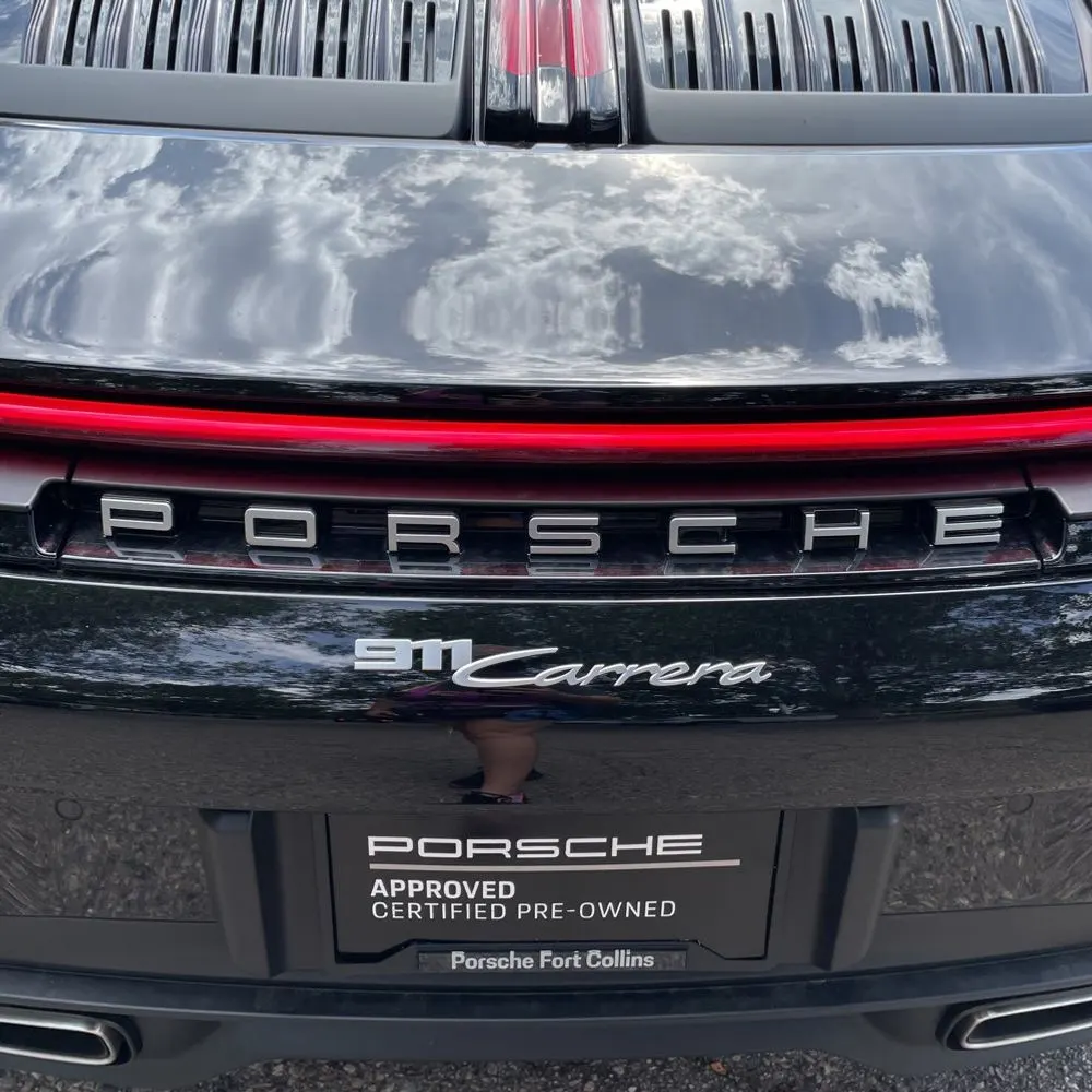 2025 Porsche 911 Carrera