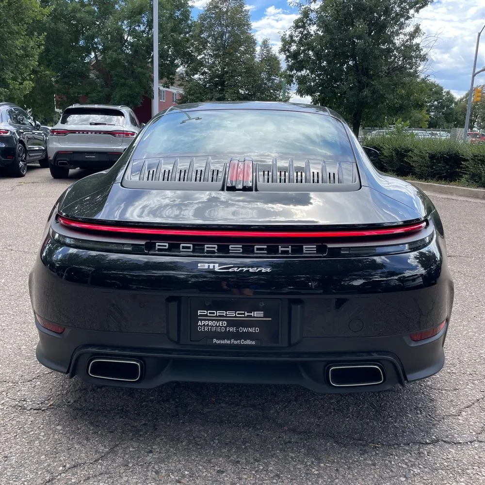 2025 Porsche 911 Carrera