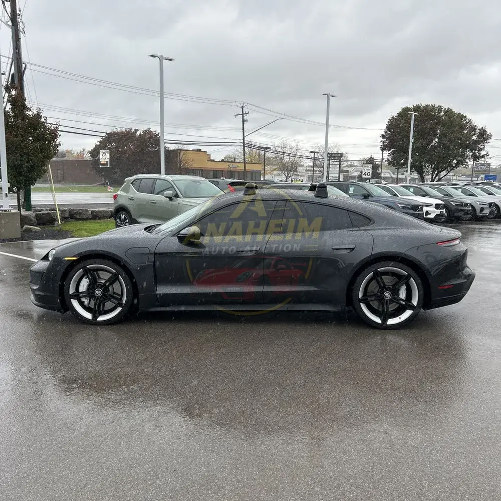 2022 Porsche Taycan Base
