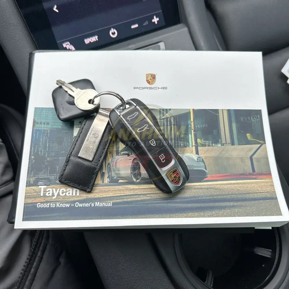 2022 Porsche Taycan Base