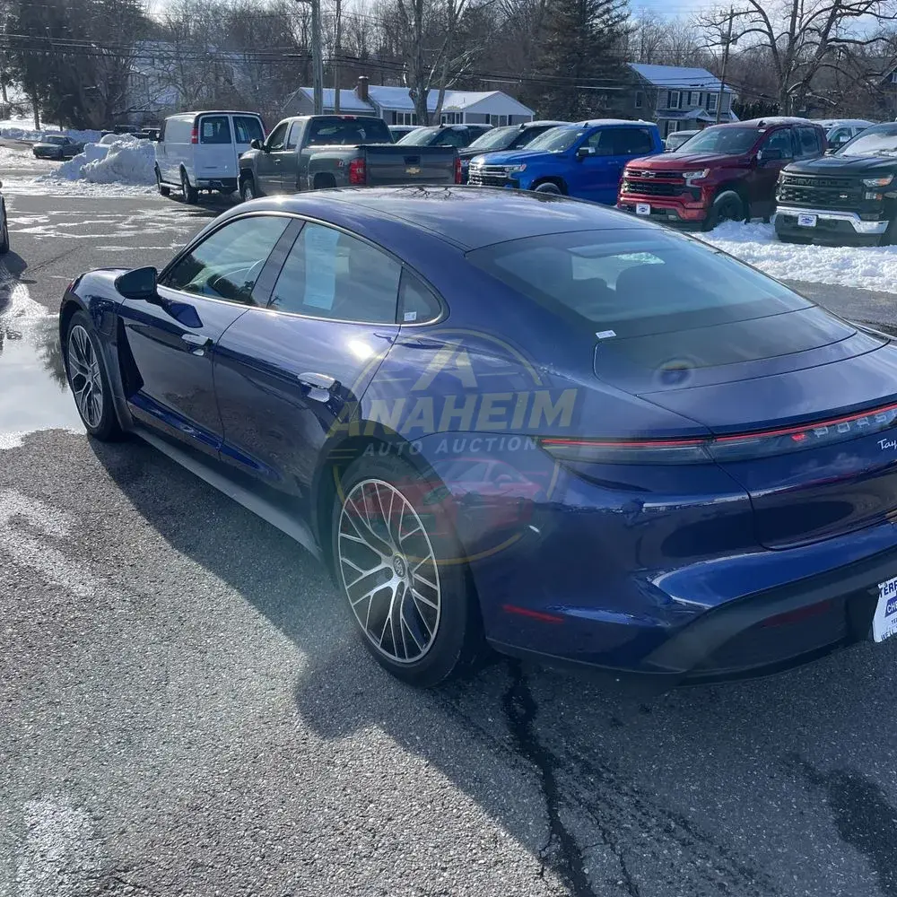 2022 Porsche Taycan Base