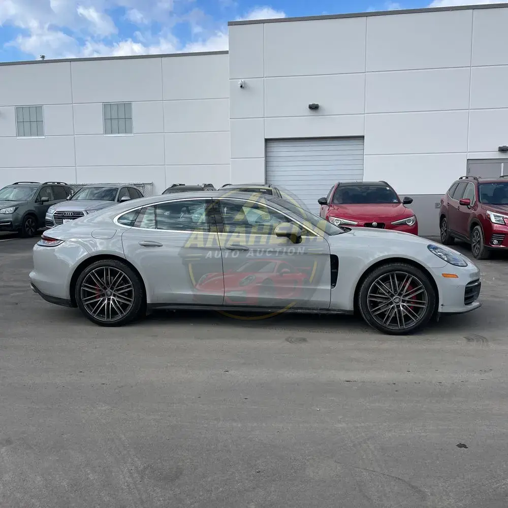 2022 Porsche Panamera 4S