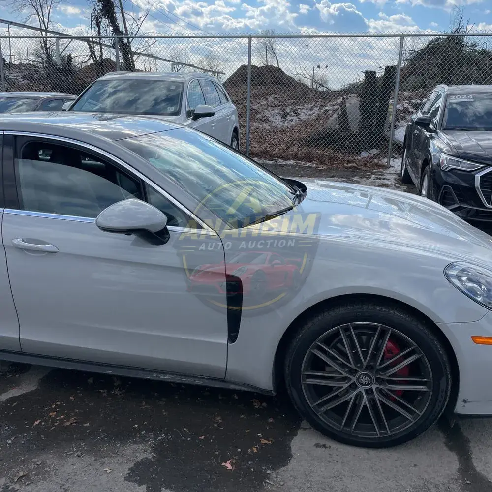2022 Porsche Panamera 4S