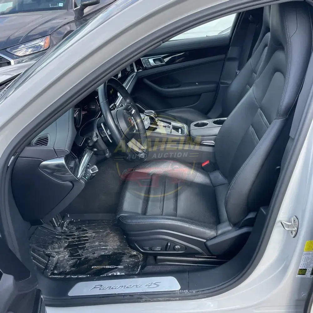 2022 Porsche Panamera 4S