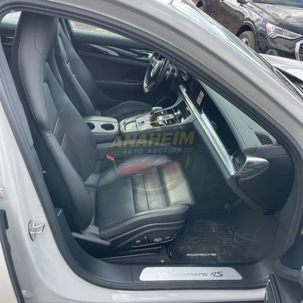 2022 Porsche Panamera 4S