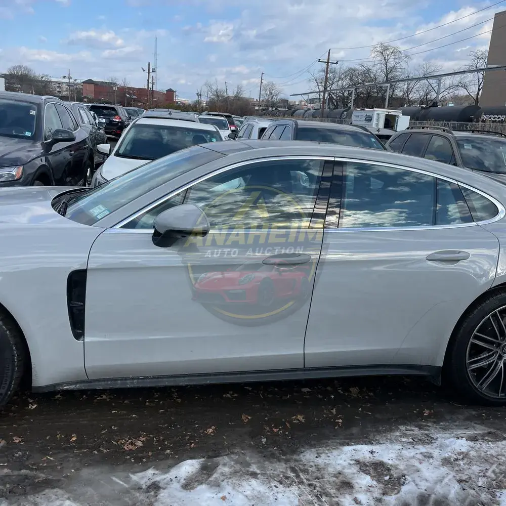 2022 Porsche Panamera 4S