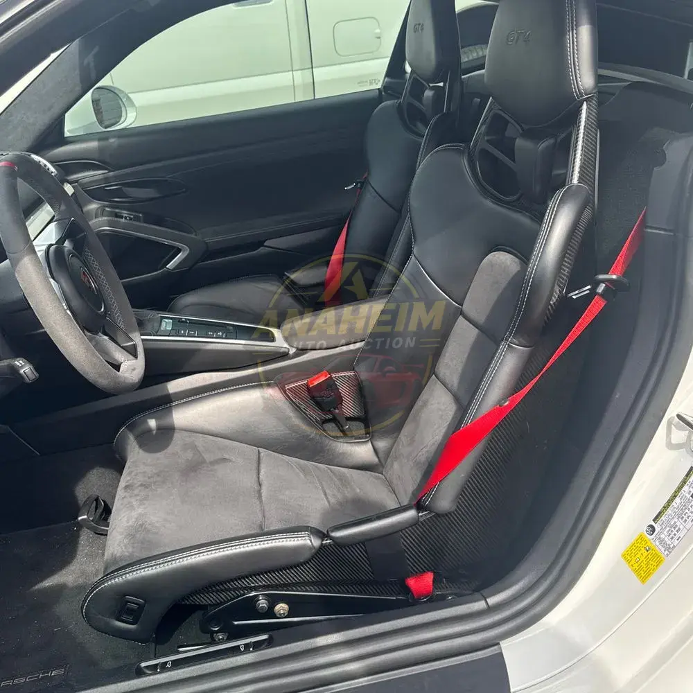 2016 Porsche Cayman GT4