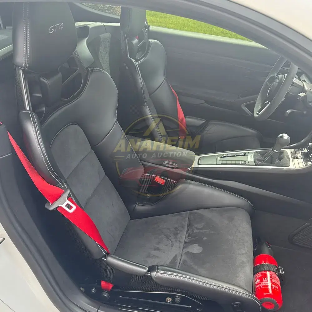2016 Porsche Cayman GT4