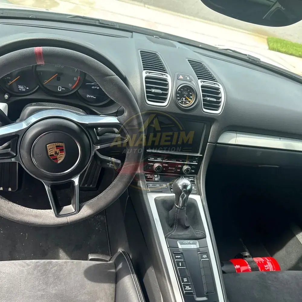 2016 Porsche Cayman GT4