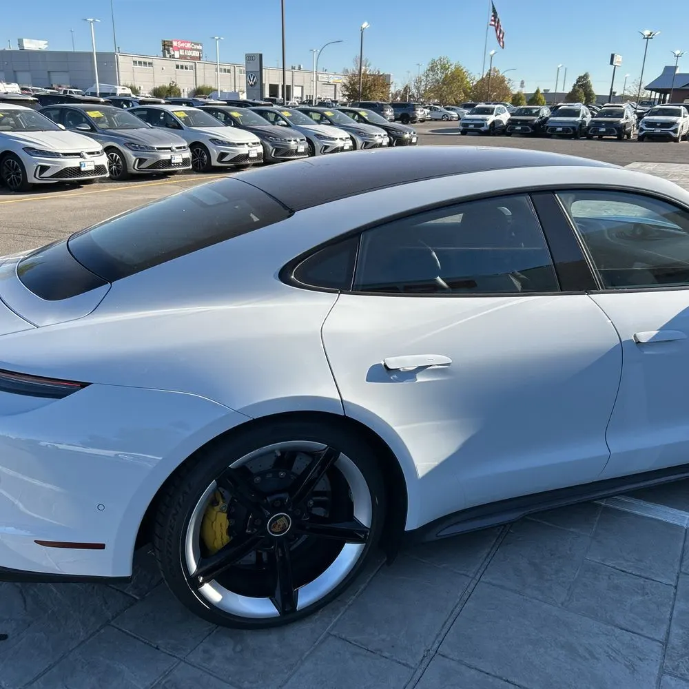 2020 Porsche Taycan Turbo S