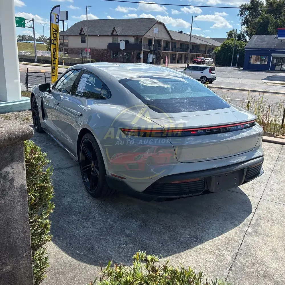 2021 Porsche Taycan Turbo S