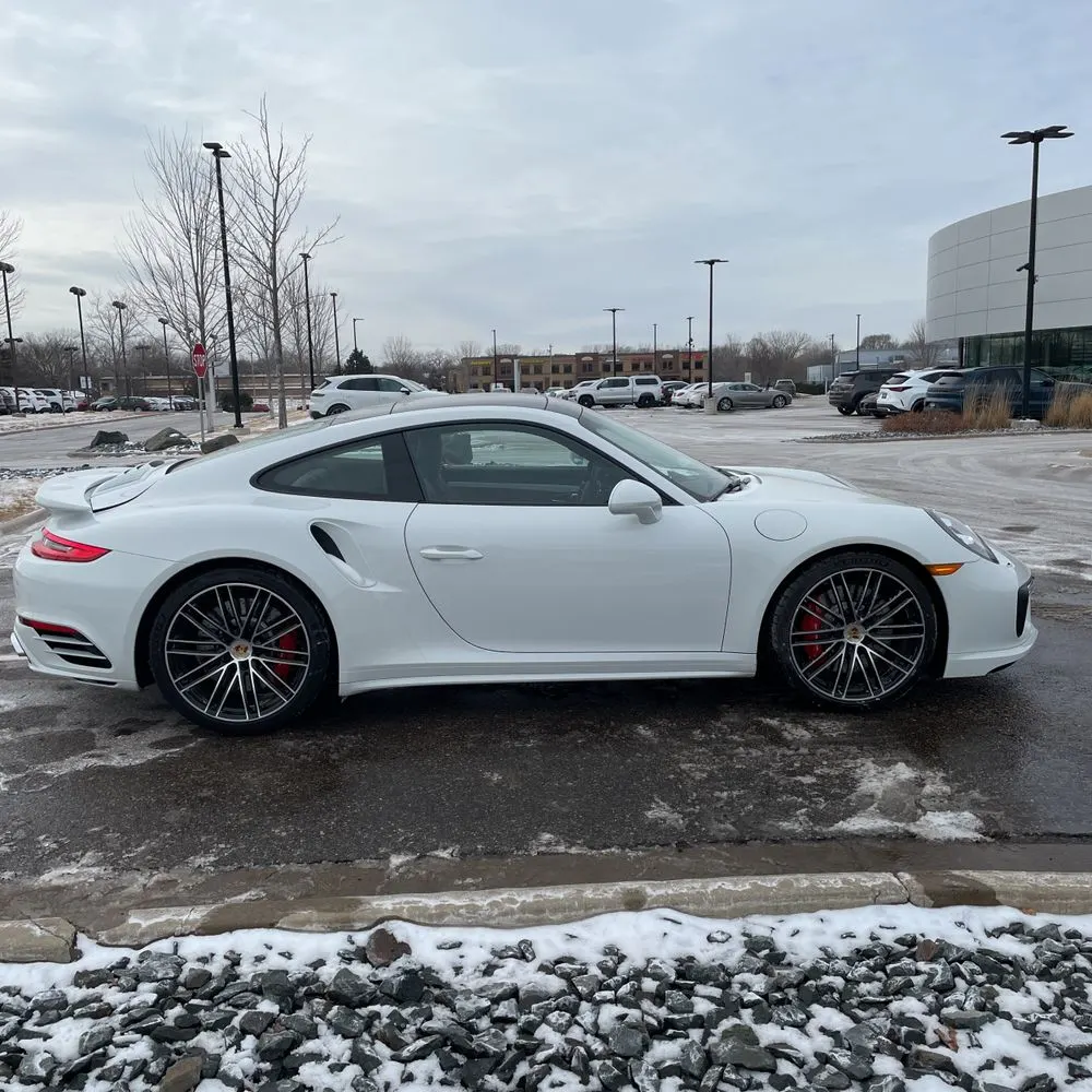 2018 Porsche 911 Turbo