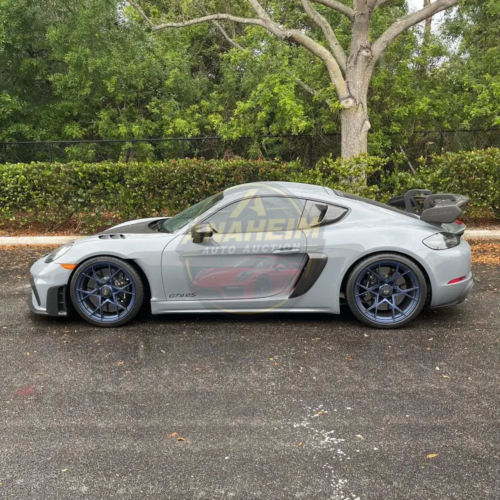 2023 Porsche 718 Cayman GT4 RS