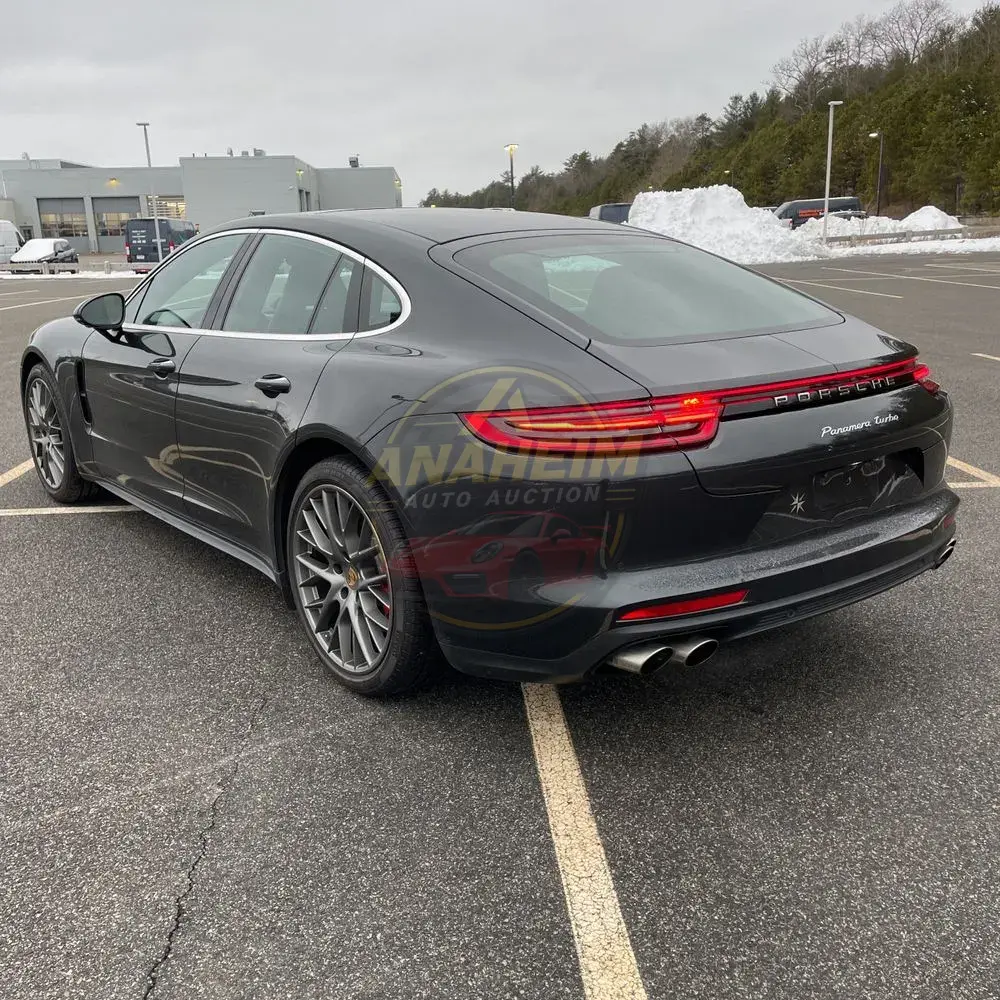 2018 Porsche Panamera Turbo