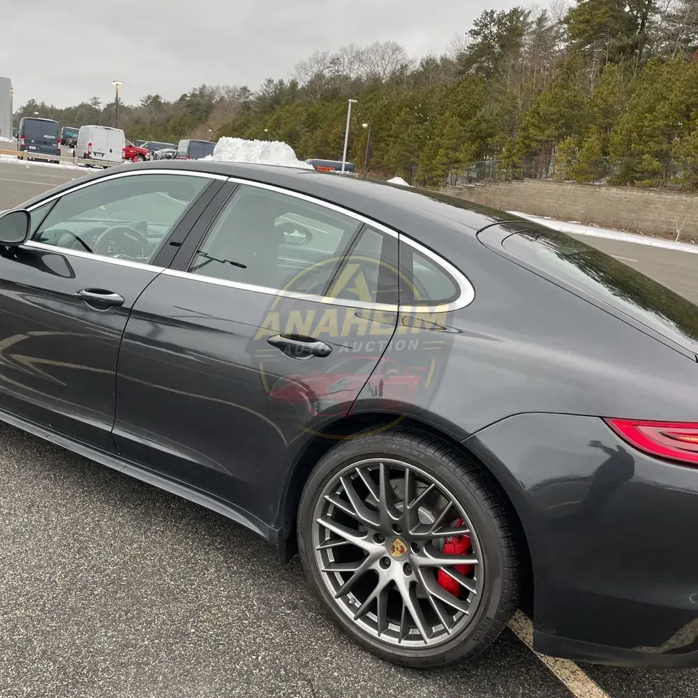 2018 Porsche Panamera Turbo
